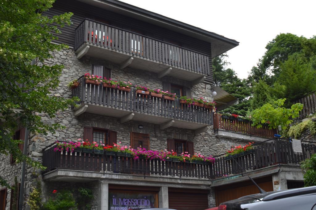 Maison Du Tata Antey-Saint-André Exterior foto